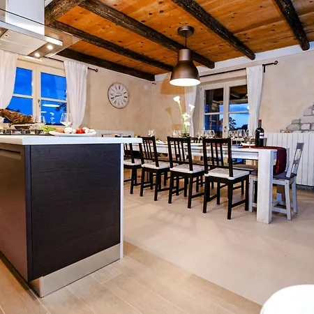 Exclusive Tomani With Private Pool *