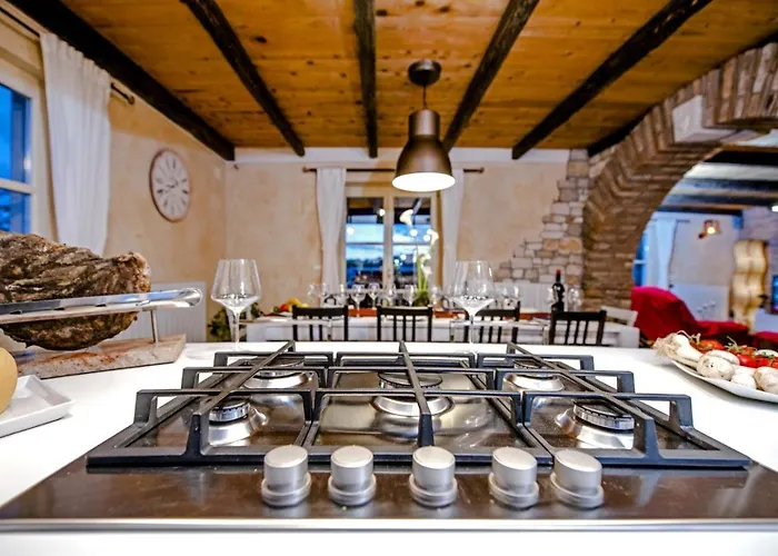 Exclusive Tomani With Private Pool *