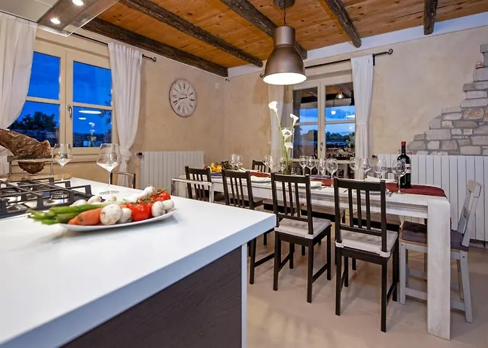 Exclusive Tomani With Private Pool