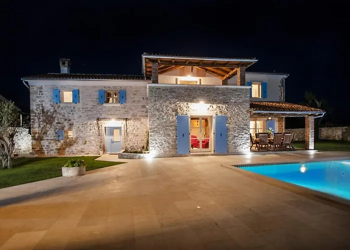 Exclusive Tomani With Private Pool Villa *