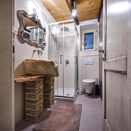 Vila Exclusive Tomani With Private Pool