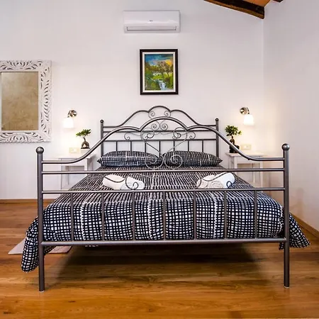 Exclusive Tomani With Private Pool Vila *